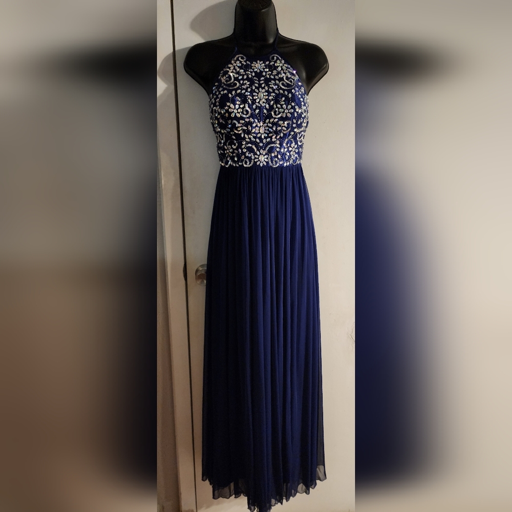 Size 2: EUC B. Darlin Halter Chiffon Beaded Evening Dress